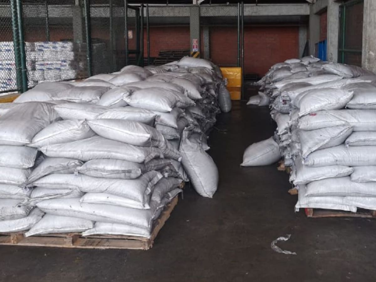 Canino descubre 5 toneladas de Cocaína en Puerto de Buenaventura