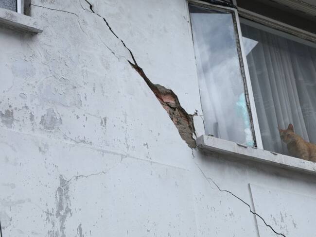 Afectaciones a los predios vecinos han hecho evacuar a algunos residentes ante el riesgo de colapso