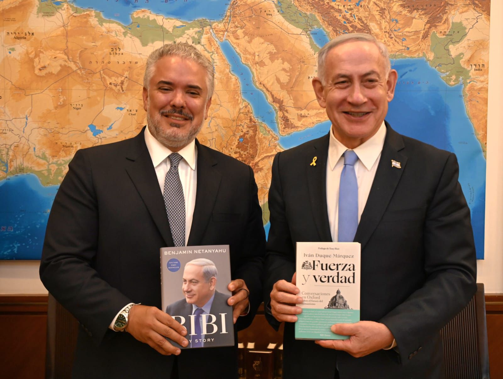 Expresidente Iván Duque y Benjamín Netanyahu