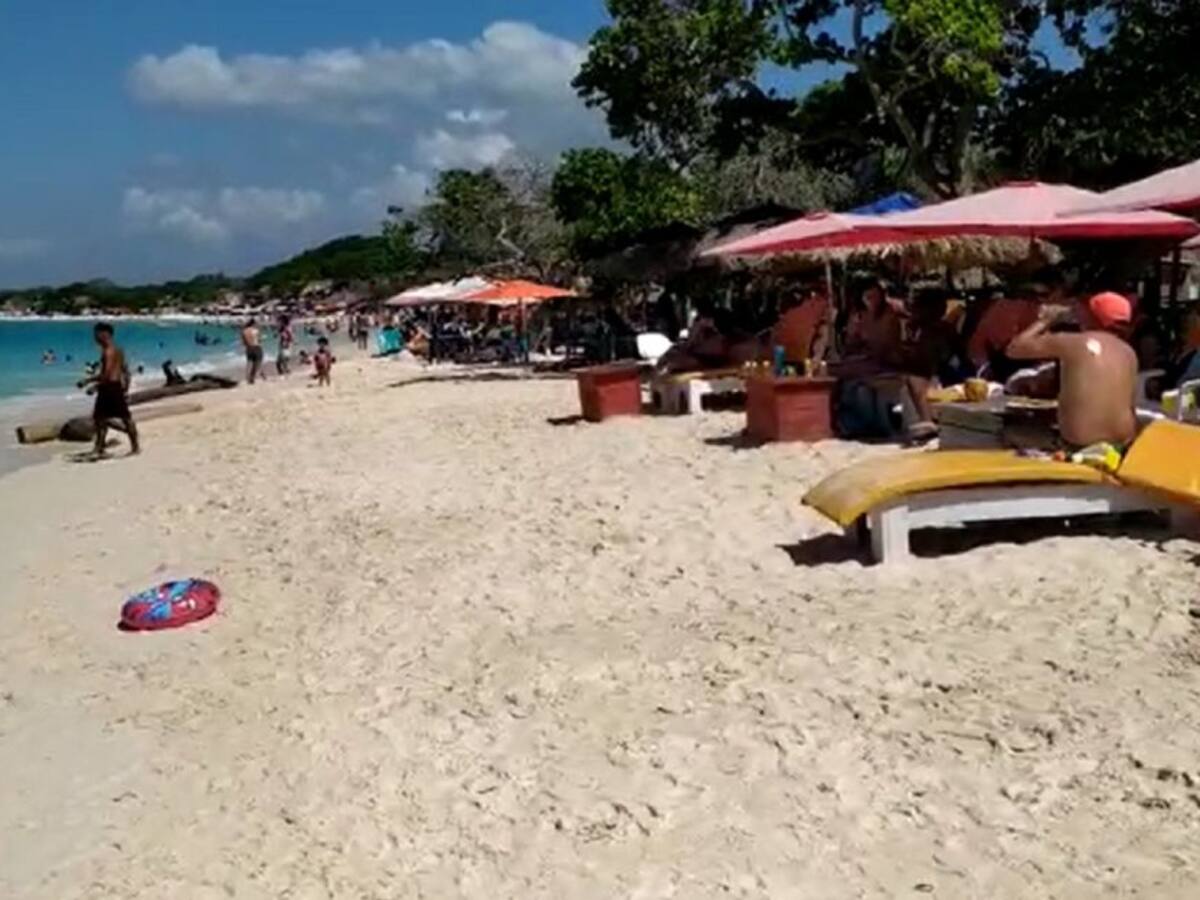 Masiva asistencia en primer día de reapertura de Playa Blanca, en Barú