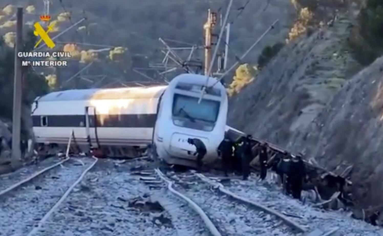 Accidente de tren en España. Foto: AFP y Guardia Civil.