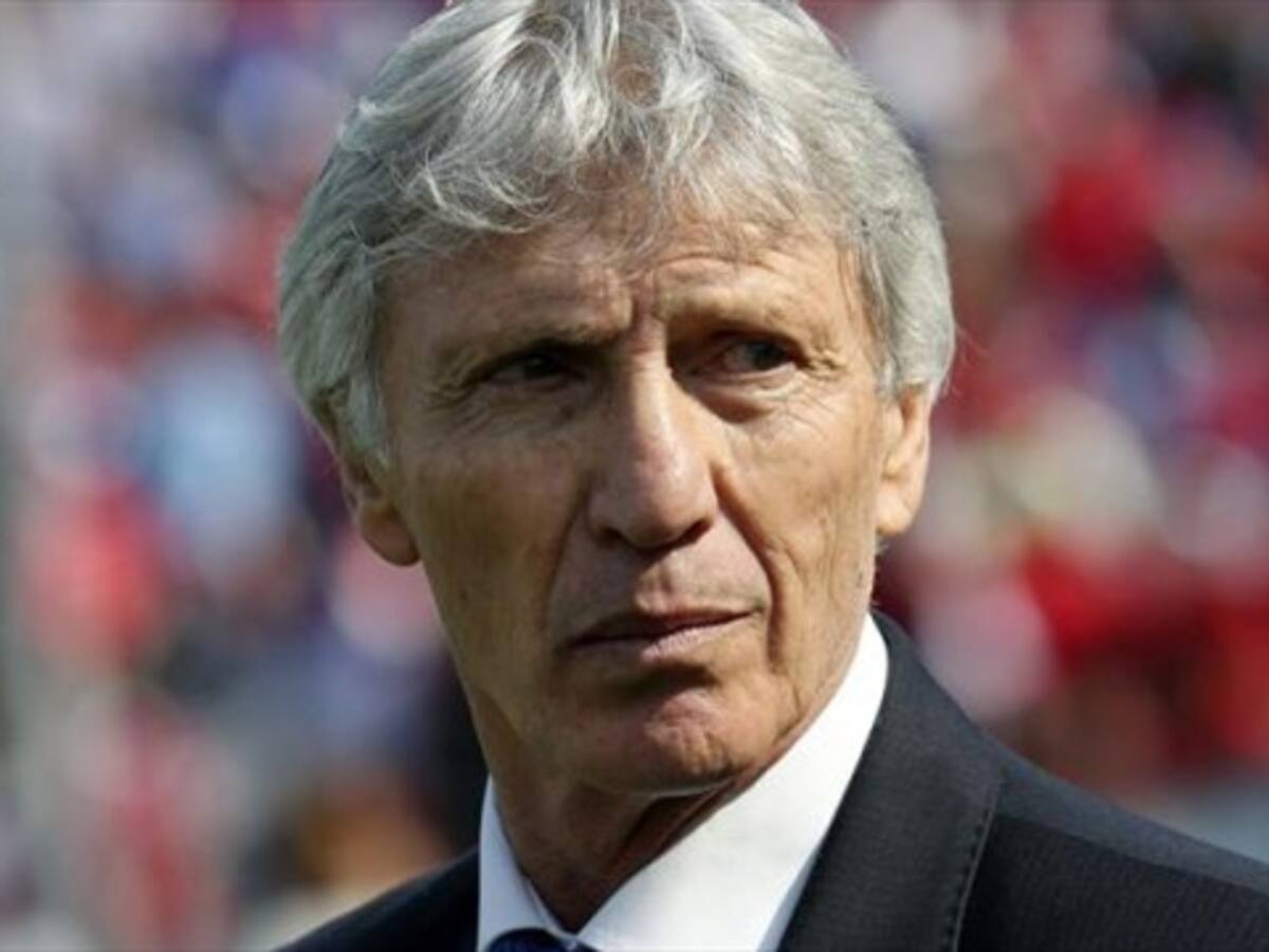 Es un gran orgullo para nosotros la renovación de Pékerman: Luis Bedoya