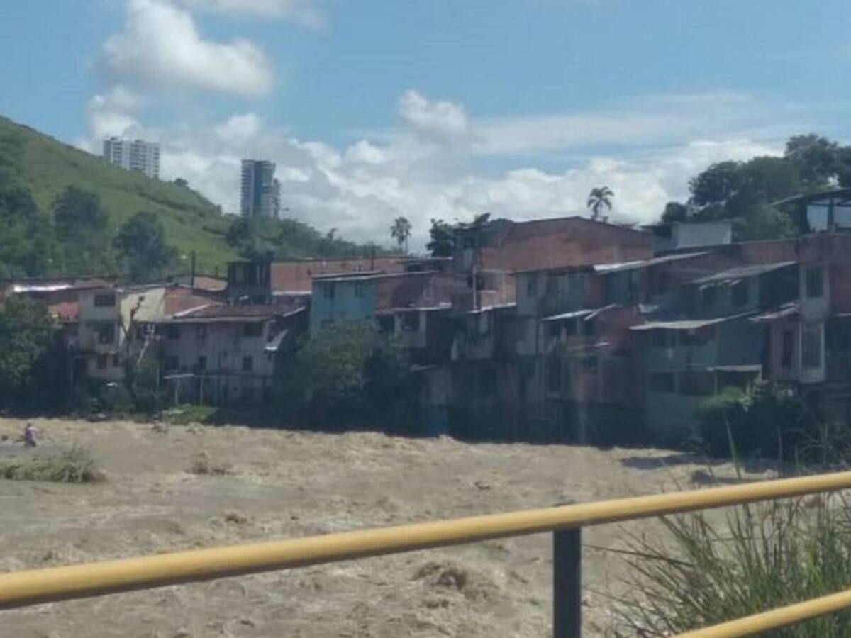 Cinco municipios del Quindío en alerta roja por deslizamientos
