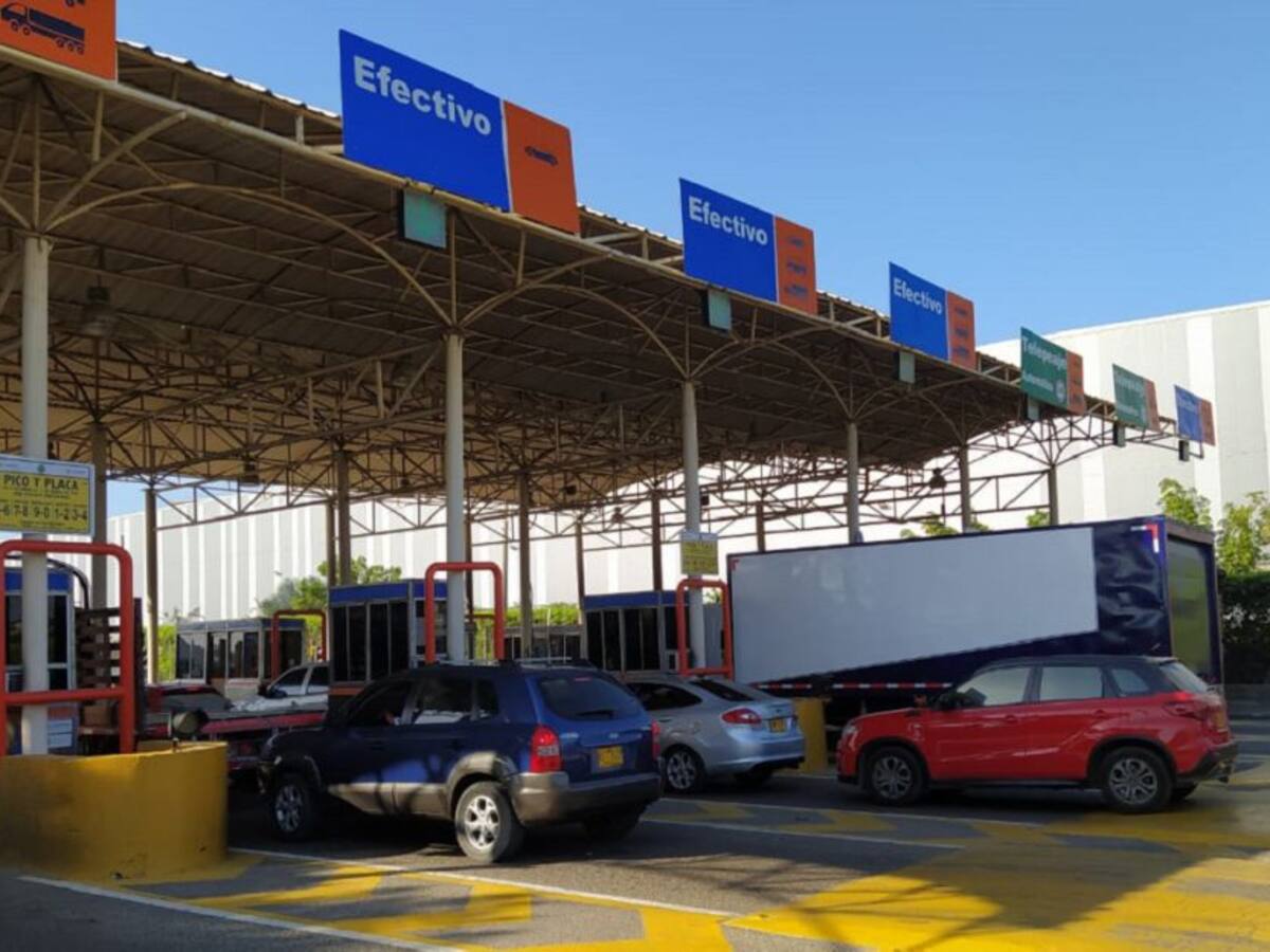 Por 'pitatón masiva', cobro de peajes en Cartagena es intermitente