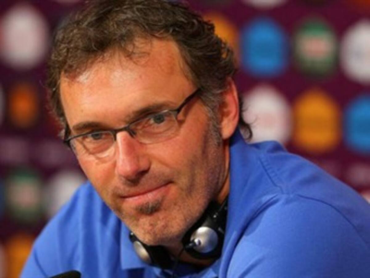 PSG quiere que Laurent Blanc siga dirigiendo hasta 2015