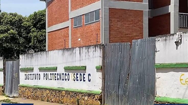 Leonardo León, edil de la comuna 4