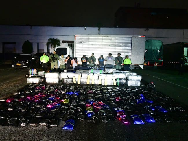 Marihuana incautada, capturados en Girardota- foto @FicoGutierrez