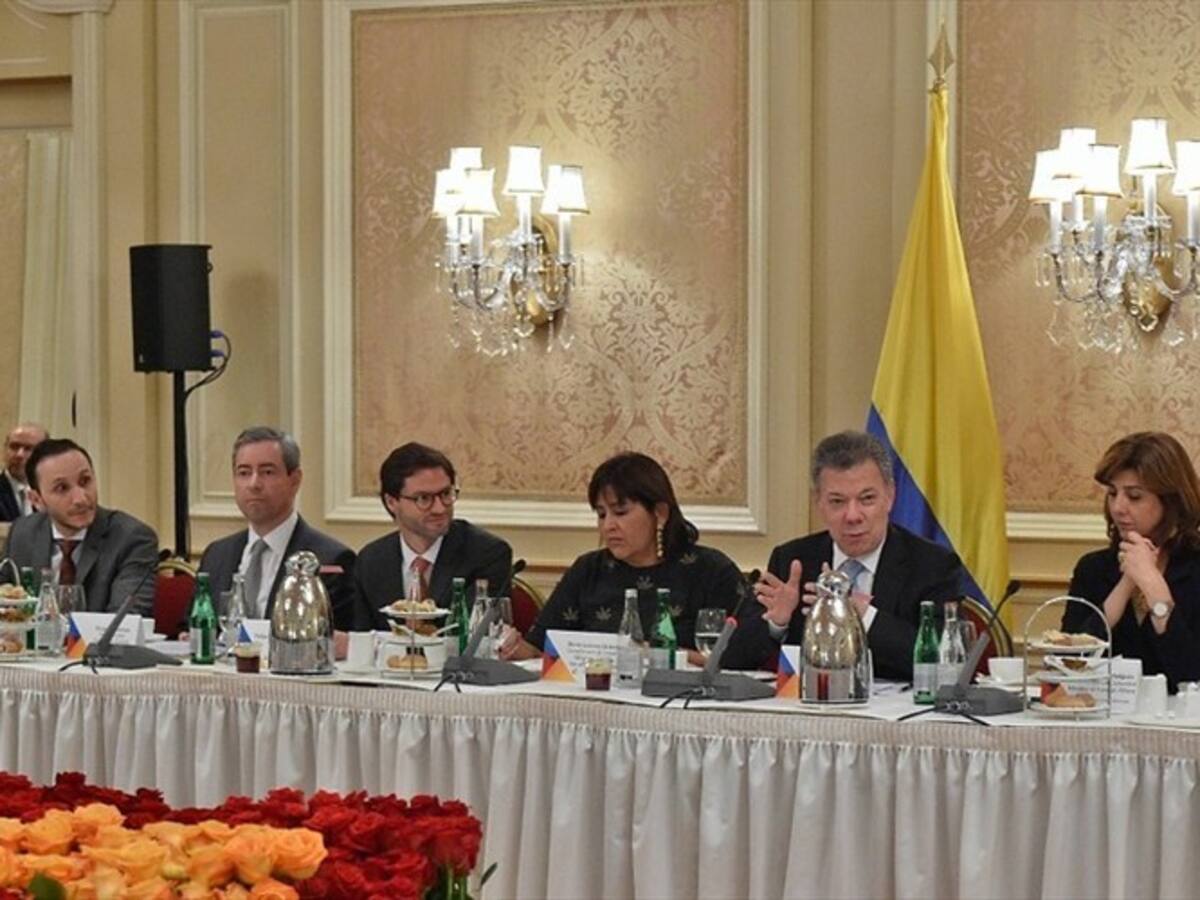 Futuro de la mesa con el Eln queda en manos del próximo presidente: Santos