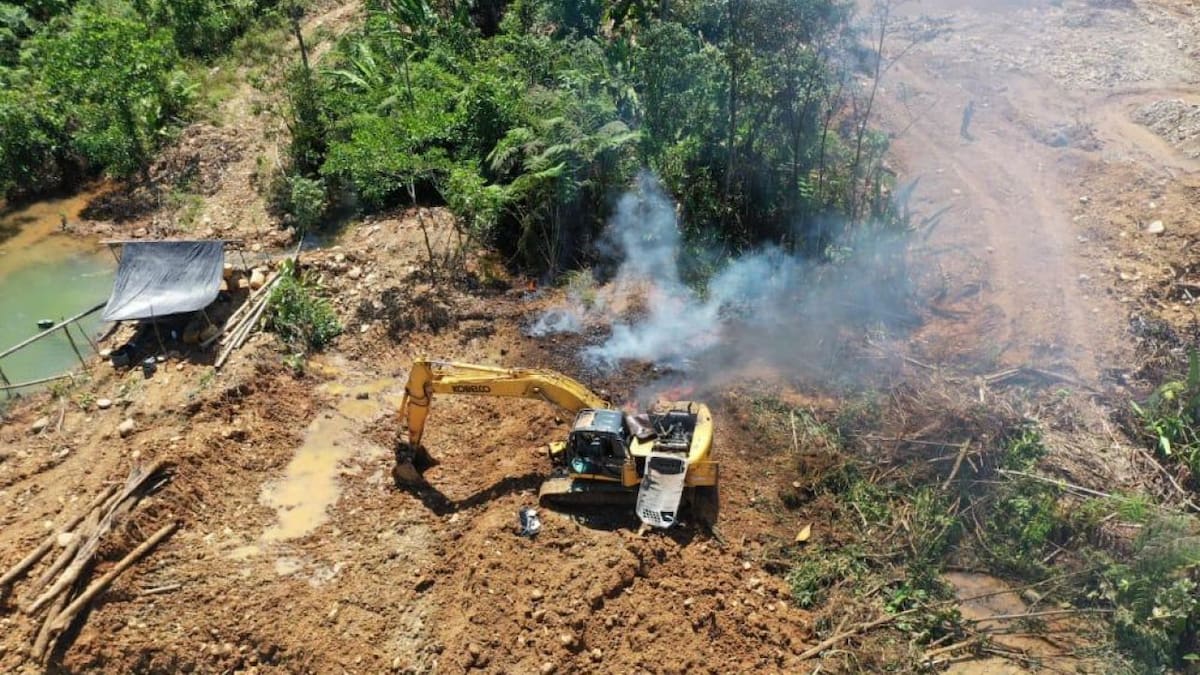 MinDefensa lanza estrategia para recuperar territorios afectados por minería ilegal