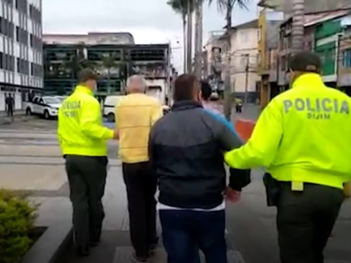 Capturados en Manizales tres hombres acusados de hurto a autos y motos