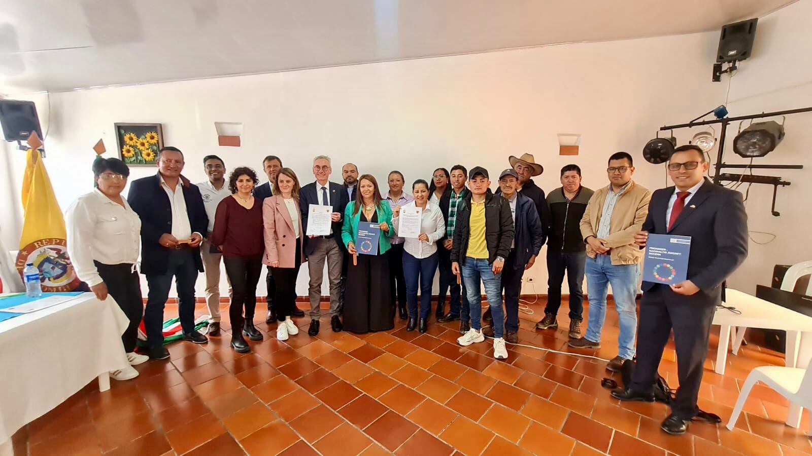 Nuevo Colón y Frickingen (Alemania) firman acuerdo de cooperación para temas de agricultura, educación y turismo.