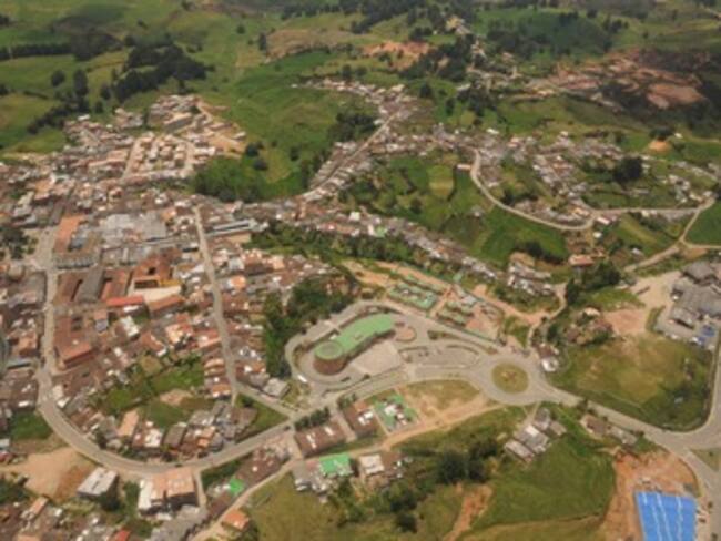 Asesinato de 10 campesinos en Antioquia sería una retaliación por el no pago de una extorsión