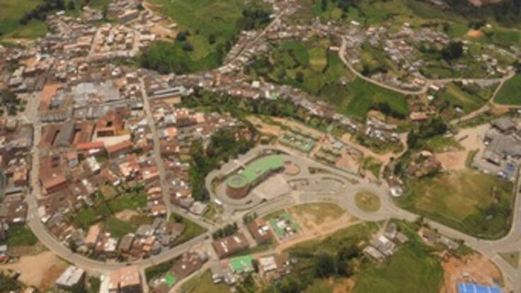 Asesinato de 10 campesinos en Antioquia sería una retaliación por el no pago de una extorsión