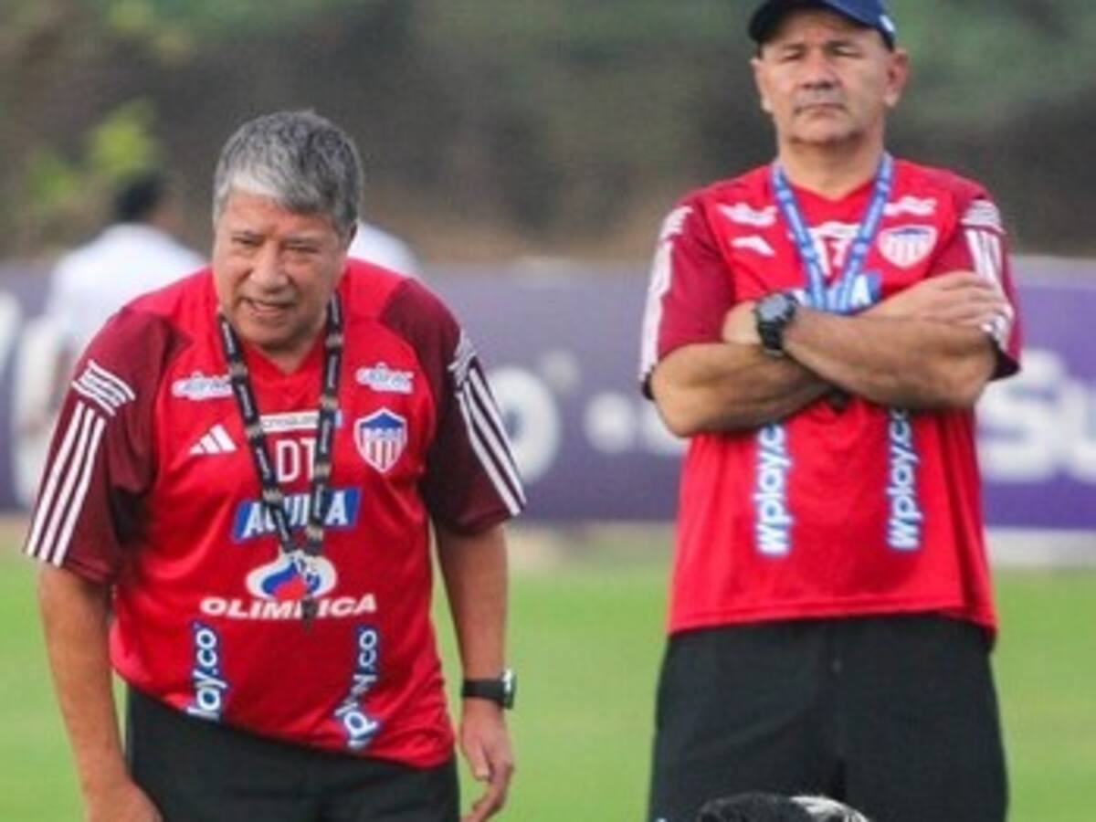 Video: Todos los incidentes entre Hernán Darío Gómez y la hinchada Tiburón