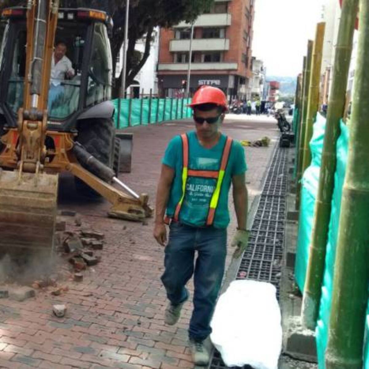 Empezó la intervención de los adoquines en plaza de Bolívar