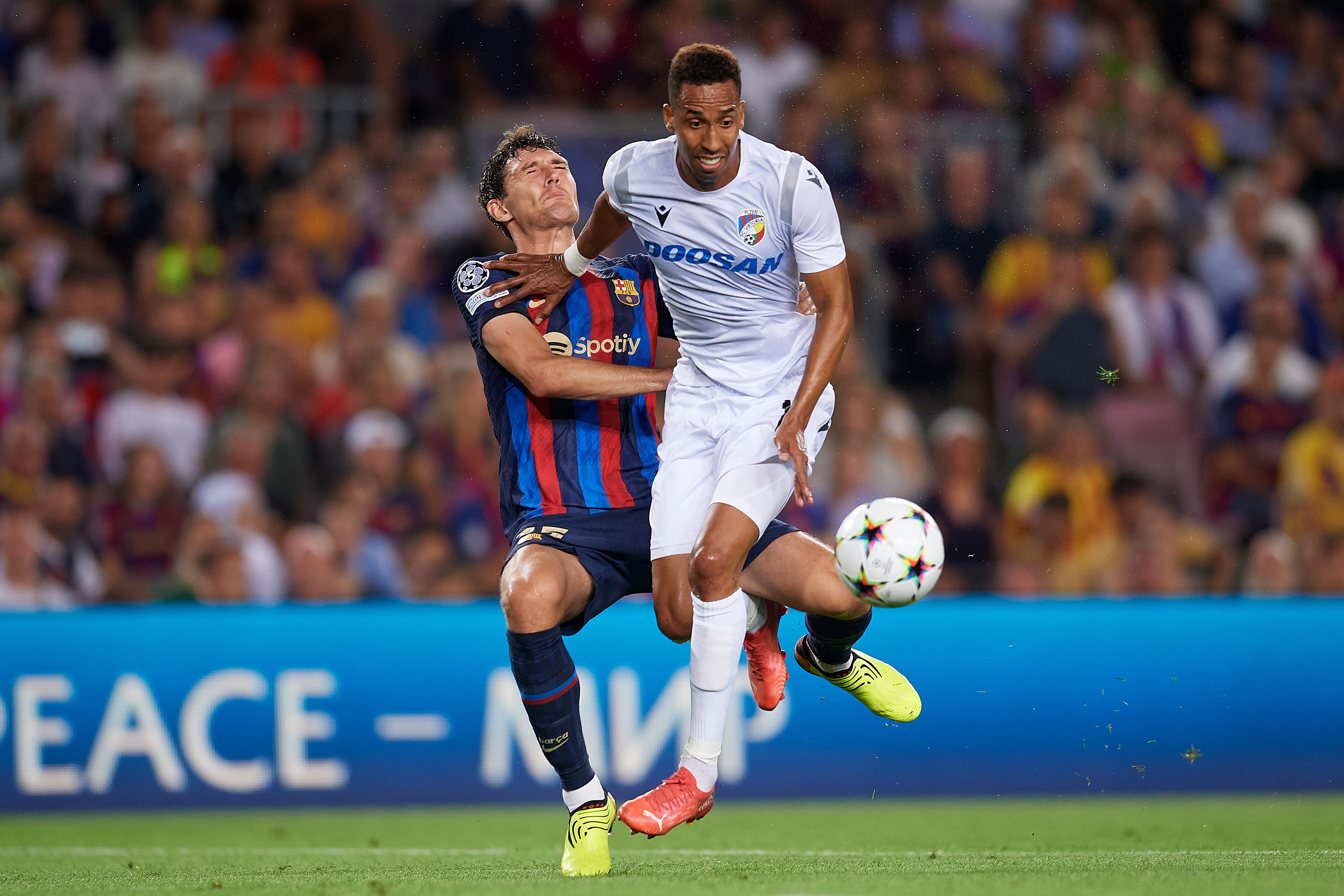 Jhon Edison Mosquera está disputando la Champions League con el Viktoria Plzen.