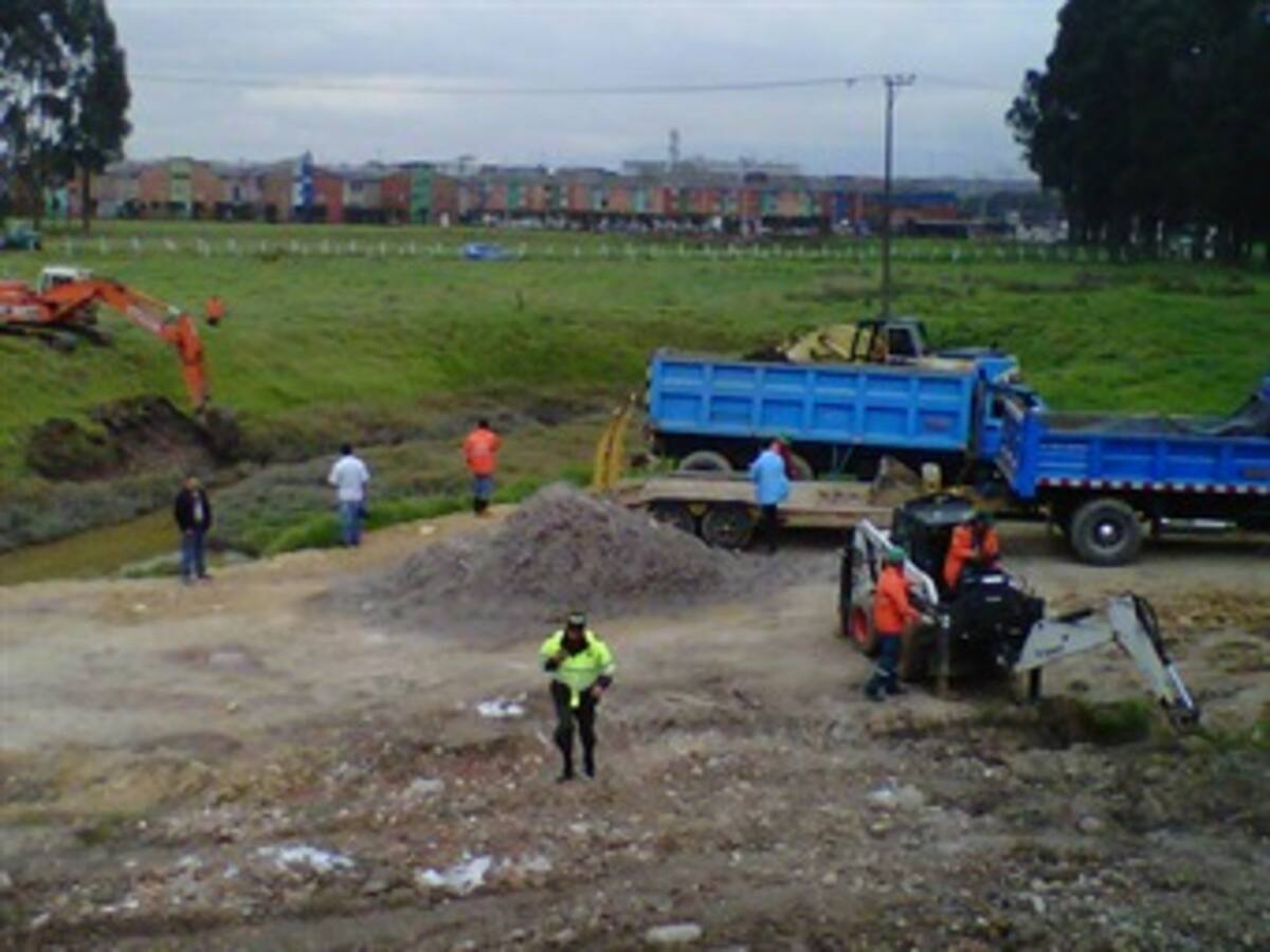 Distrito cuestiona a la CAR por ausencia en obras preventivas en el rio Bogotá