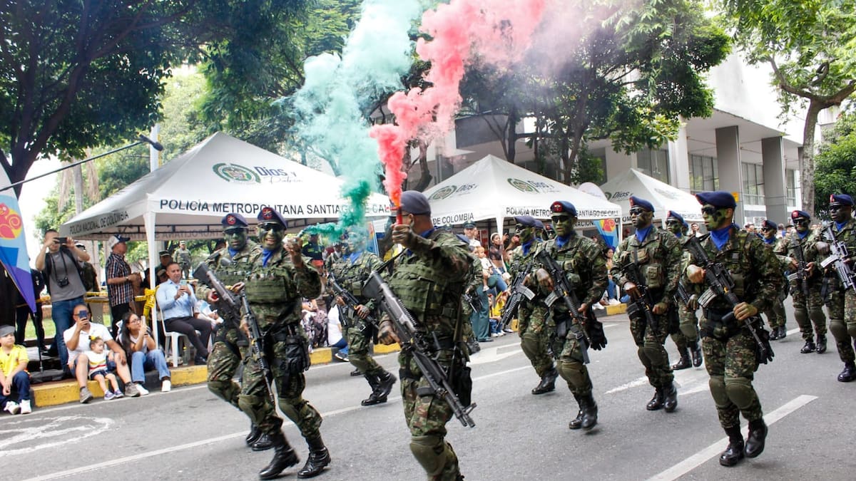 Diez municipios del Valle conmemoran el 20 de Julio con desfiles militares y actos oficiales