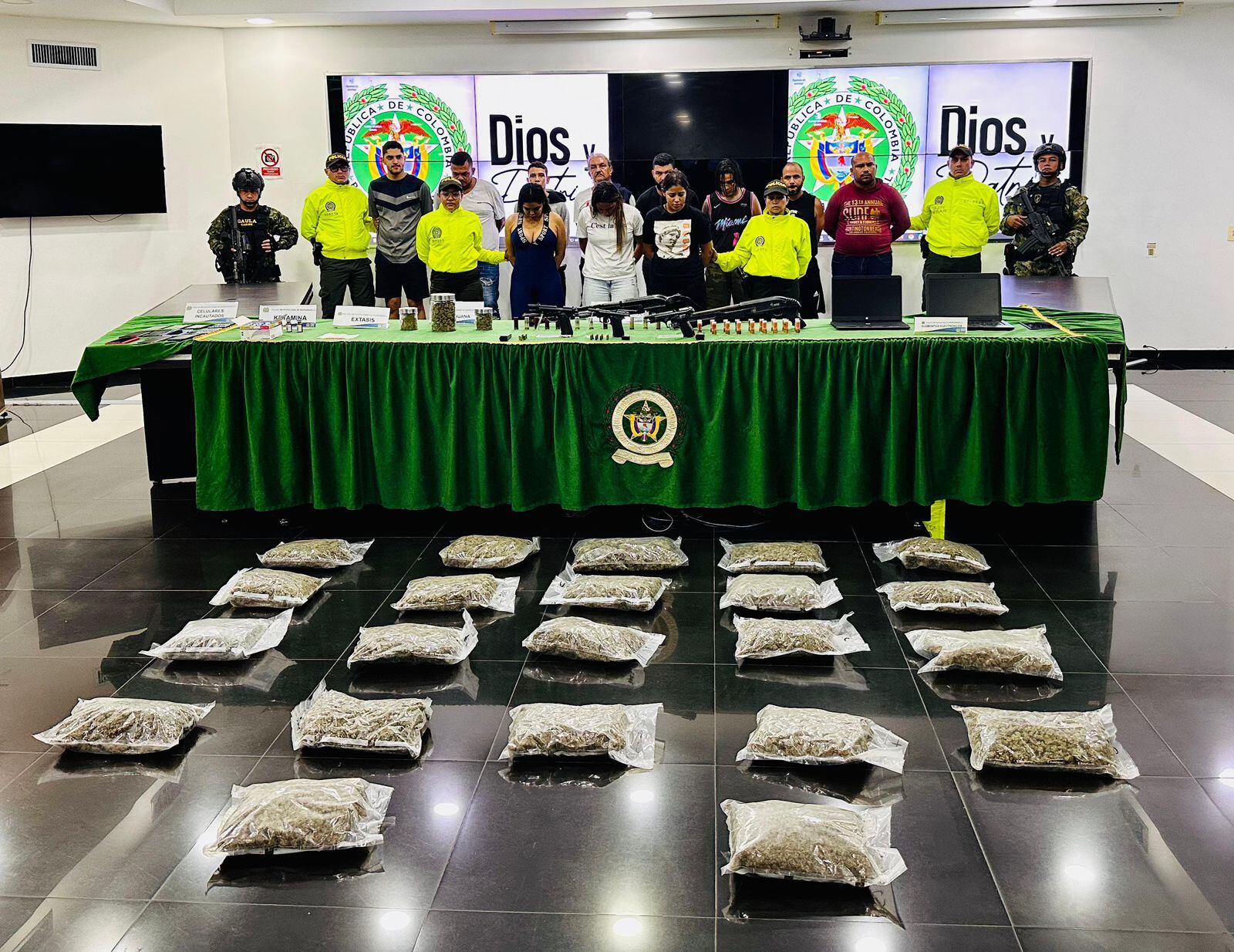 Capturados por integrar grupo dedicado a la venta de drogas sintéticas
