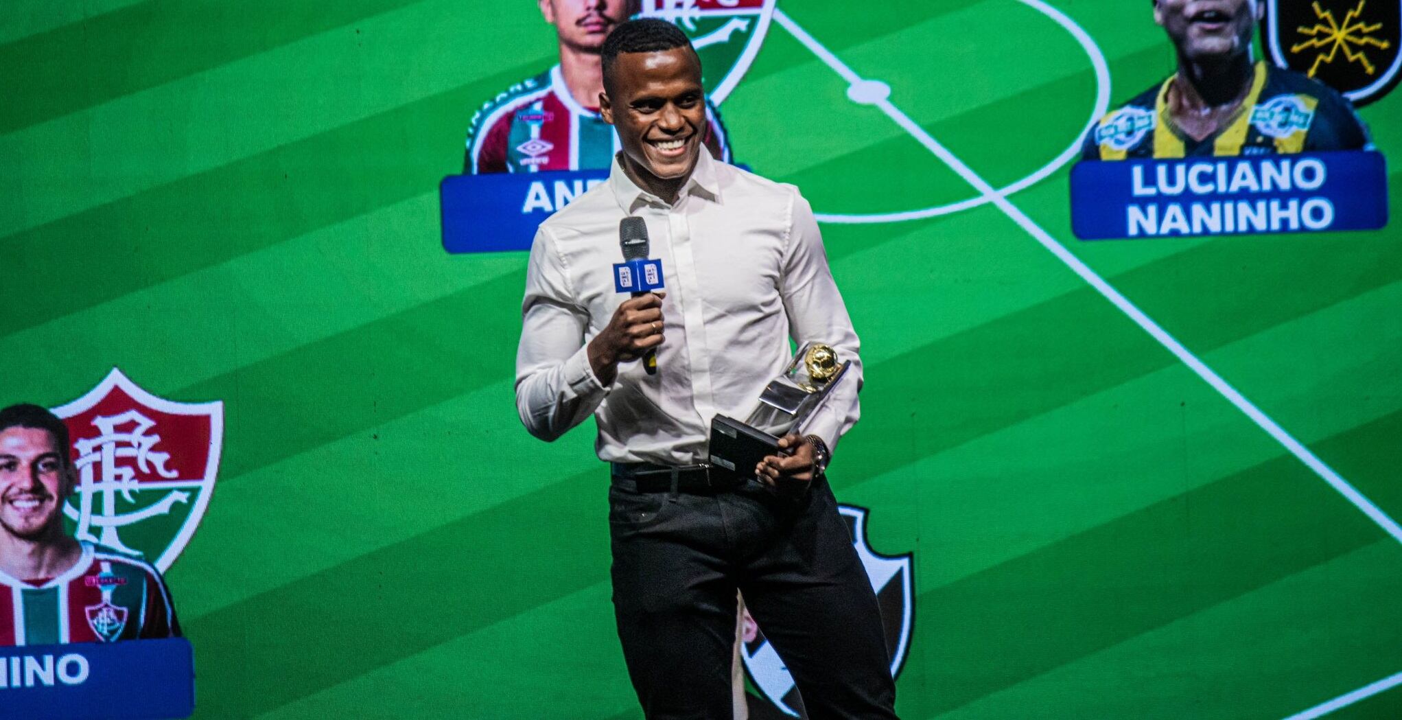 Jhon Arias en la ceremonia de premiación de los premios del Torneo Carioca / Fluminense