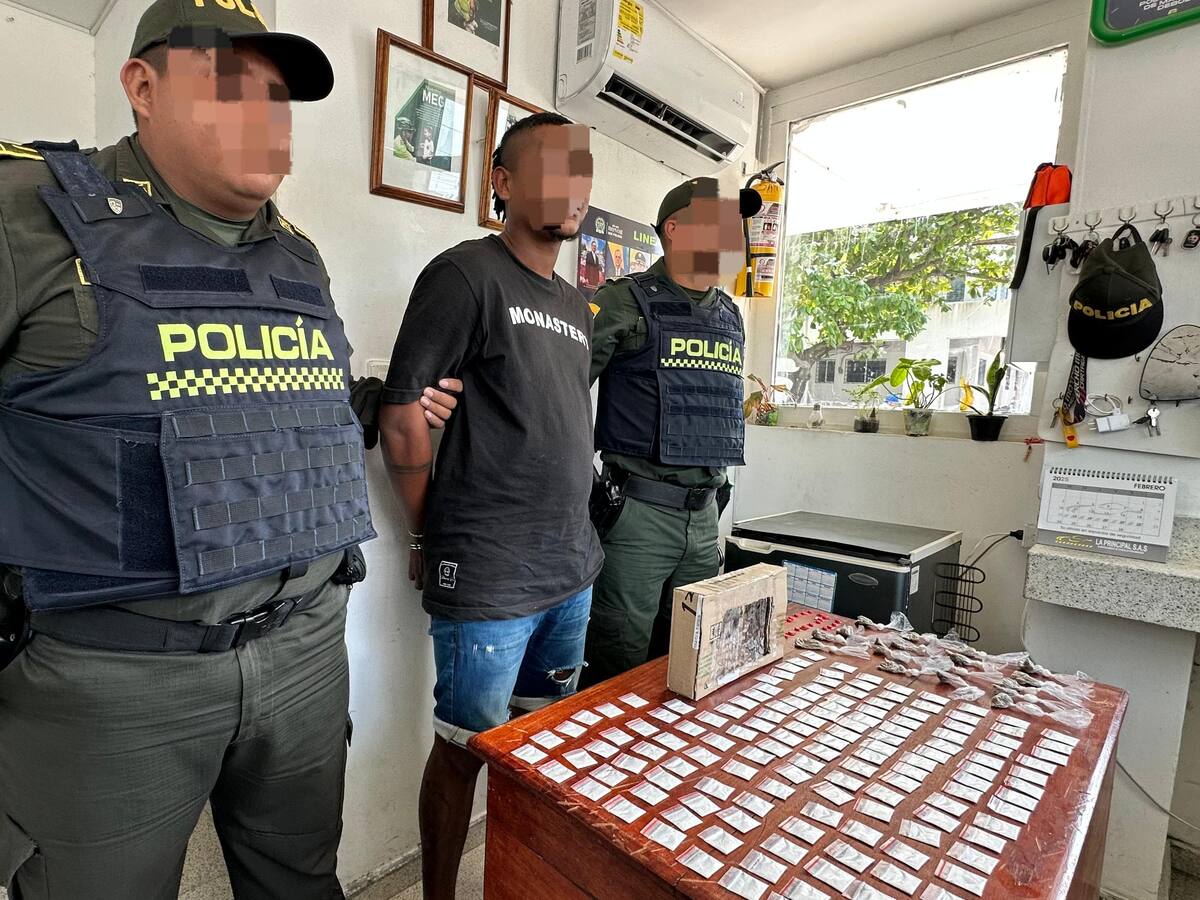 Cayó presunto expendedor de drogas con 390 dosis en el barrio Loma Fresca