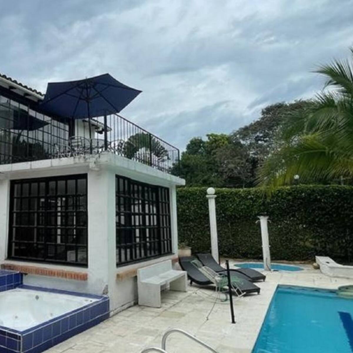 Más de $50 millones robaron en asalto masivo en casa de descanso de Melgar