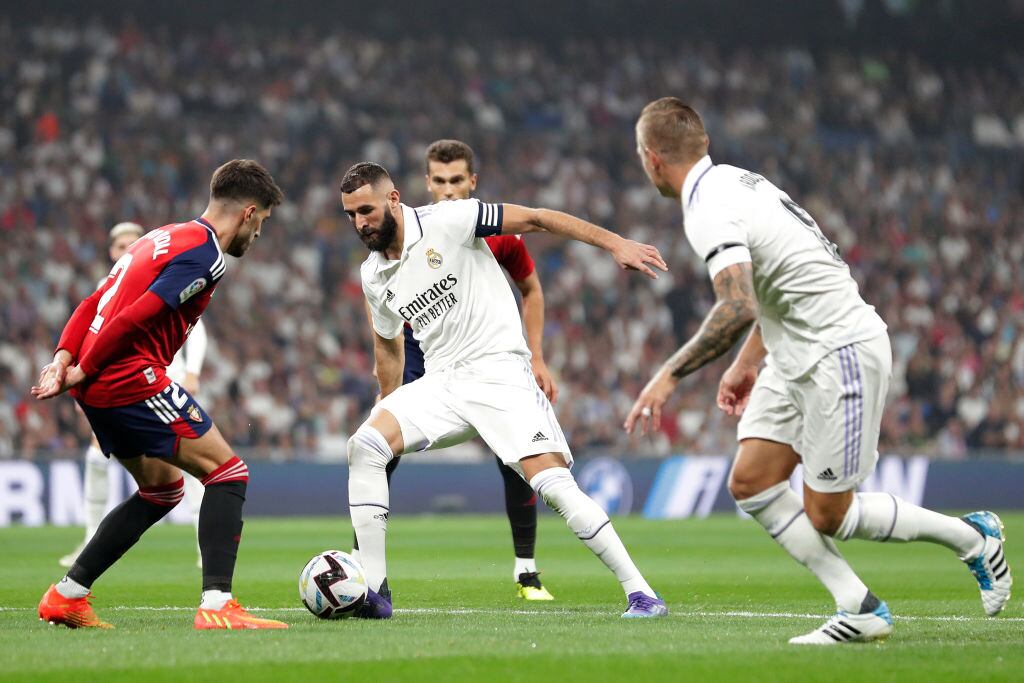 Real Madrid empató con Osasuna / Foto por David S. Bustamante/Soccrates/Getty Images)