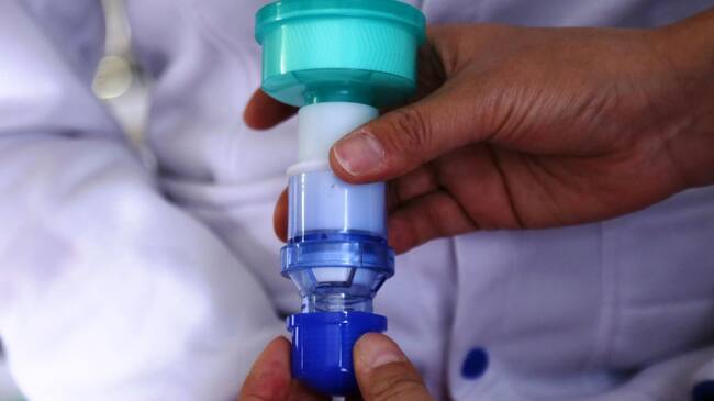 Se pretende lograr la adquisición de máquinas ECMO y la capacitación de un equipo humano