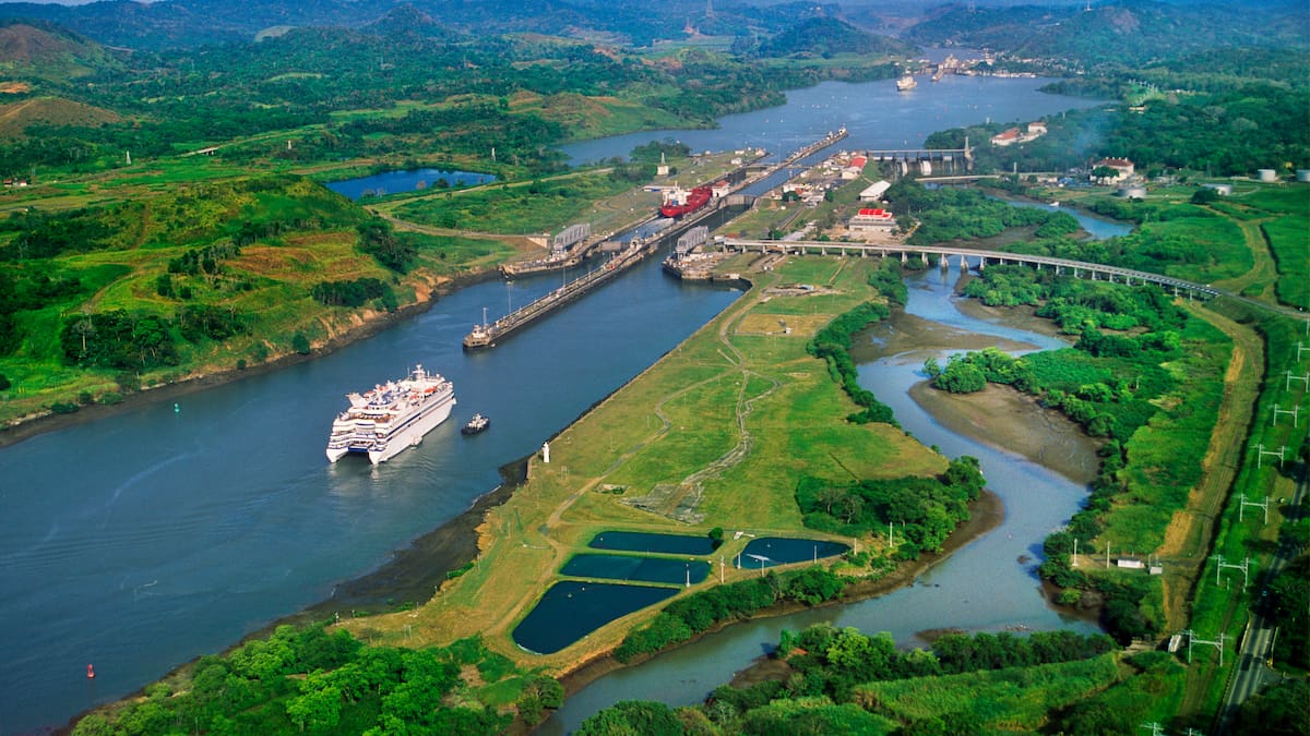 El Gobierno de Hong Kong envía “firme protesta” a Panamá tras pérdida de puertos en el Canal