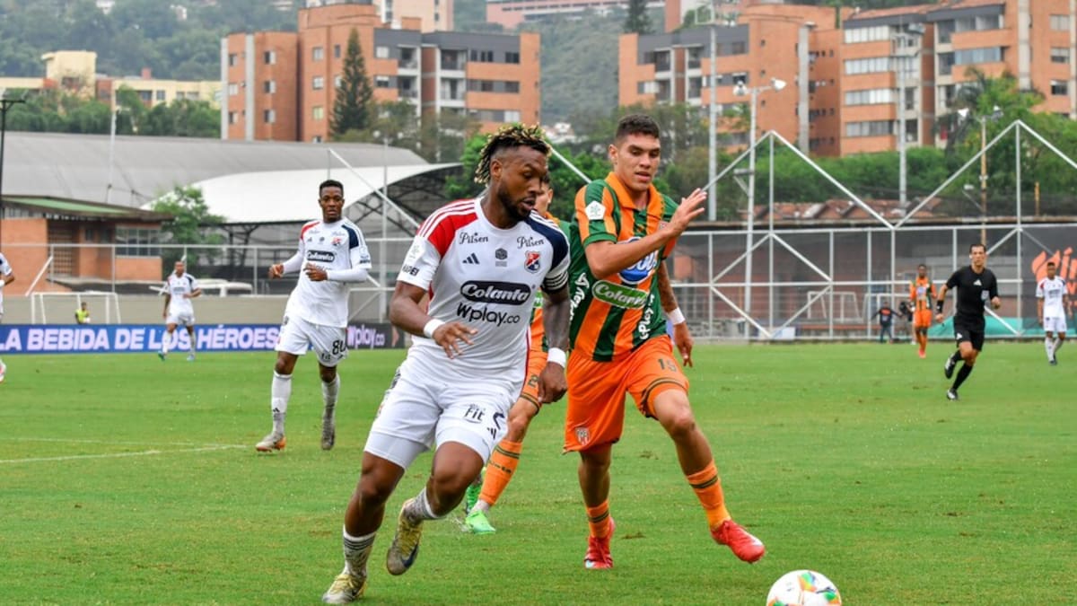 Envigado no pudo con un Medellín que sufrió dos expulsiones: victoria poderosa en Polideportivo Sur
