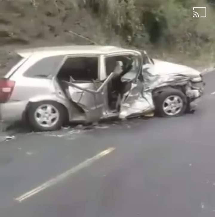 La invasión del carril es una de las hipótesis que habría provocado en siniestro vial.