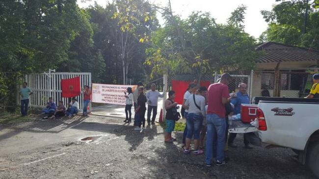 Dos días completa la protesta en la zona industrial de Tibú.