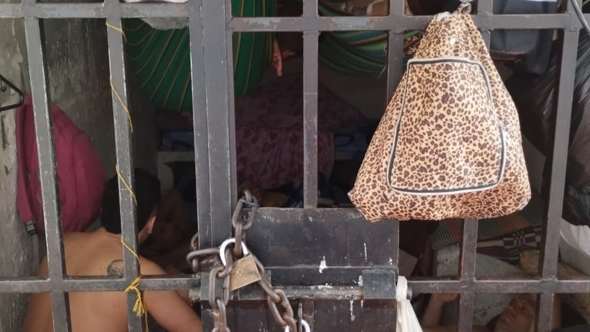 Mujer trans fue quemada con aceite y fuego en celda de paso en Medellín