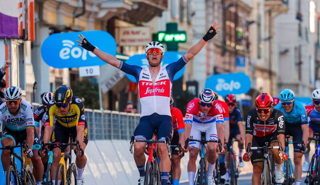 Jasper Stuyven campeón de la Milán - San Remo, primer monumento del 2021