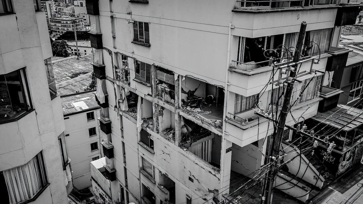 Concejal propone sello para identificar edificios que cumplan con normas sismorresistentes en Bogotá