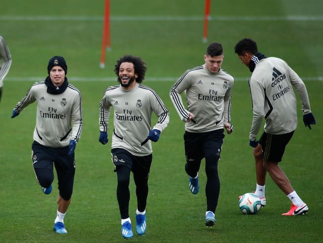 James durante una sesión de entrenamiento con el Real Madrid.