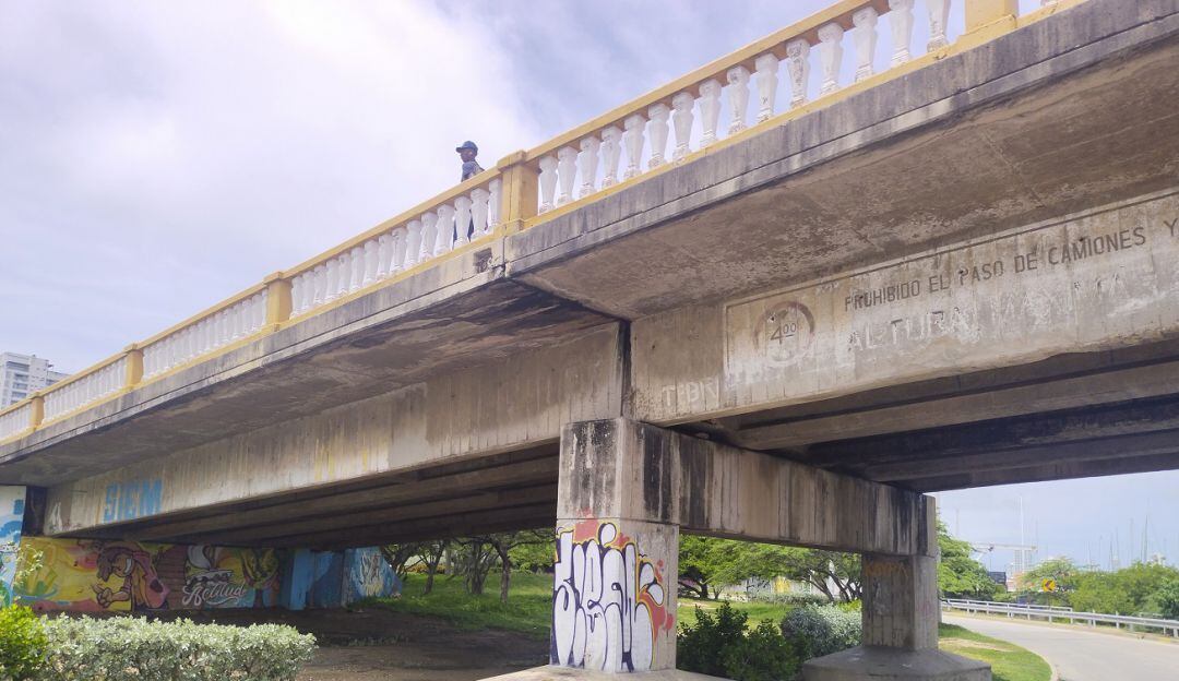 El alcalde de Cartagena aseguró que los recursos del Distrito que estaba destinados a la malla vial serán cambiados para los puentes