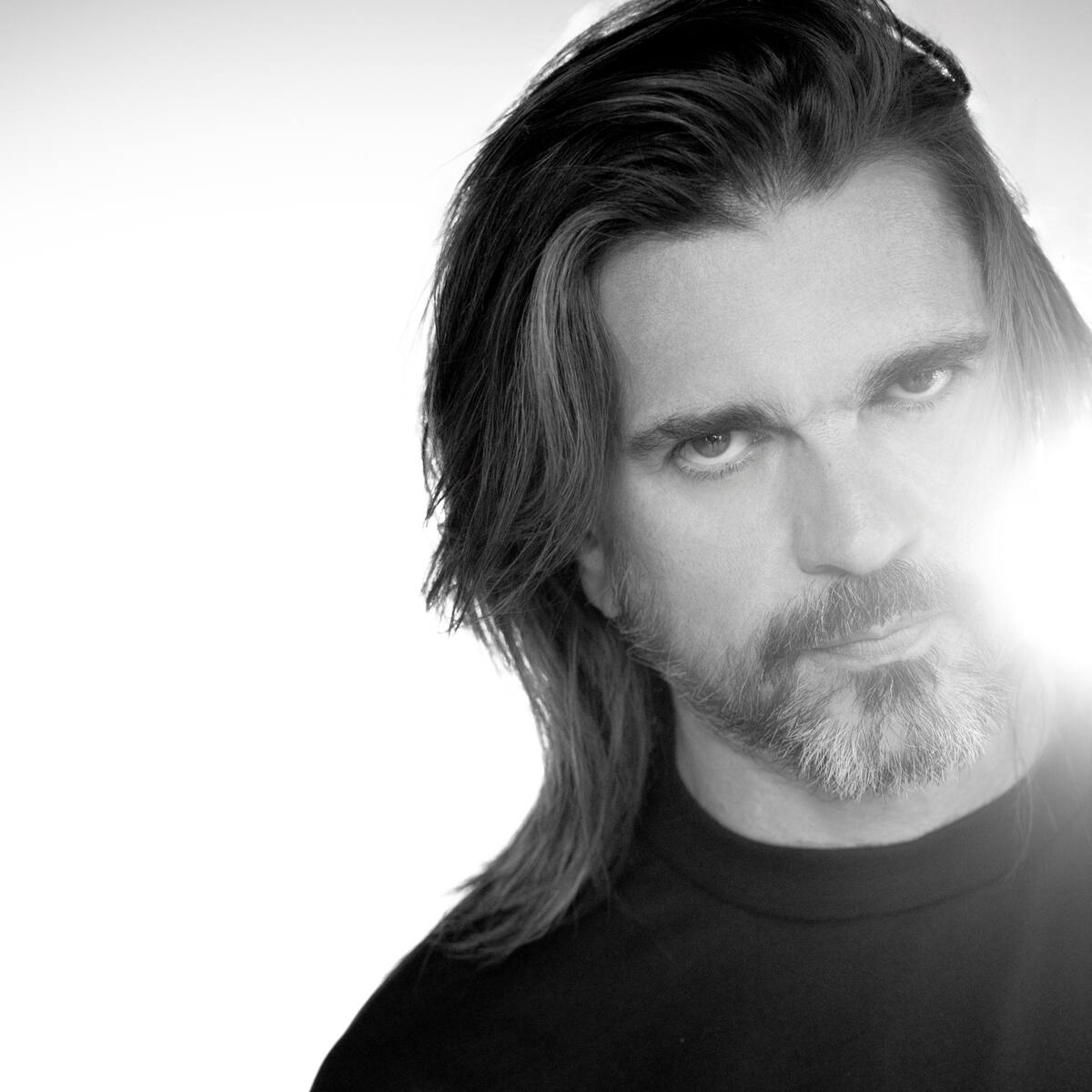 Juanes y Anitta serán honrados en los Impact Awards de la fundación Playing for Change