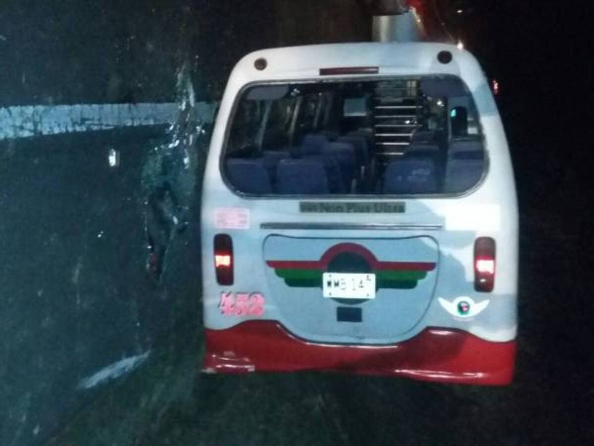 Ocho personas heridas dejó accidente de tránsito en vías del Quindío