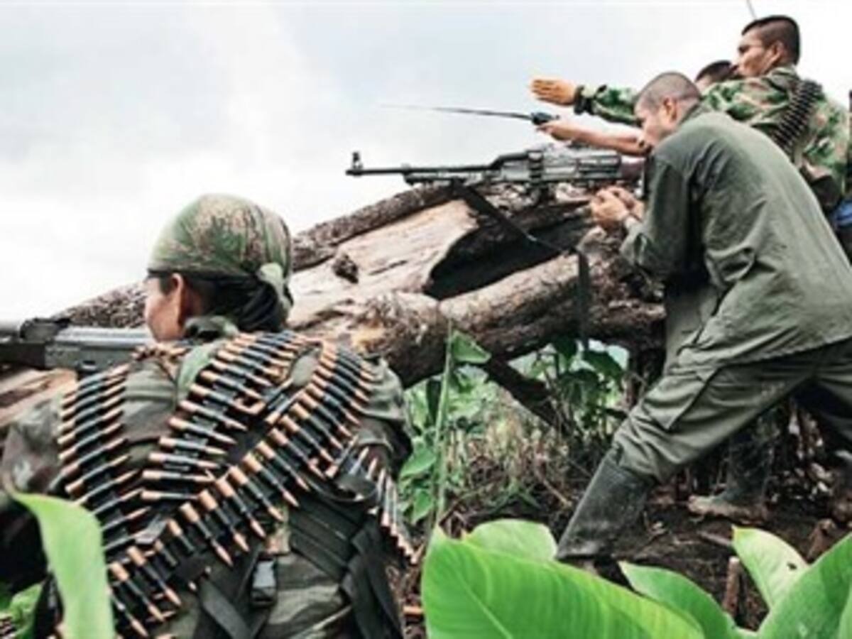 Santos afirma que no se está negociando nada a espaldas del país en materia de paz