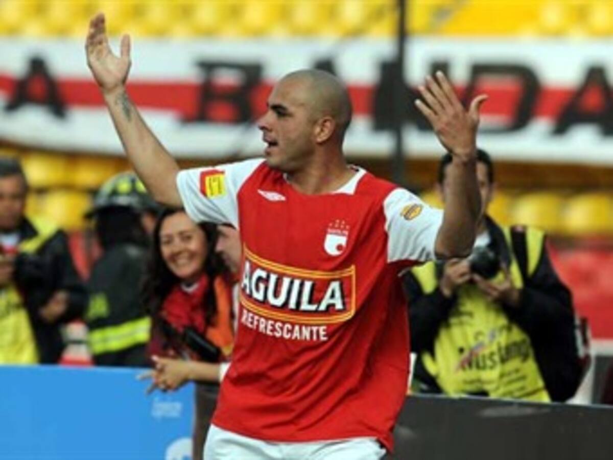 Santa Fe viajó a Perú para su primer partido de Copa Suramericana