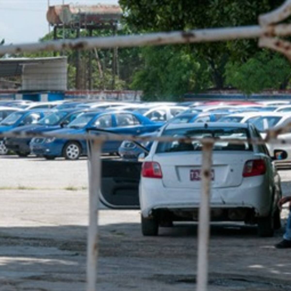 La aventura de comprar un auto en Cuba
