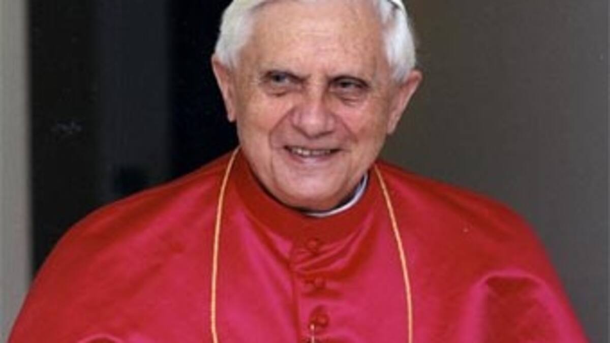 El papa Benedicto XVI nos sorprendió con su renuncia: Cardenal Darío Castrillón
