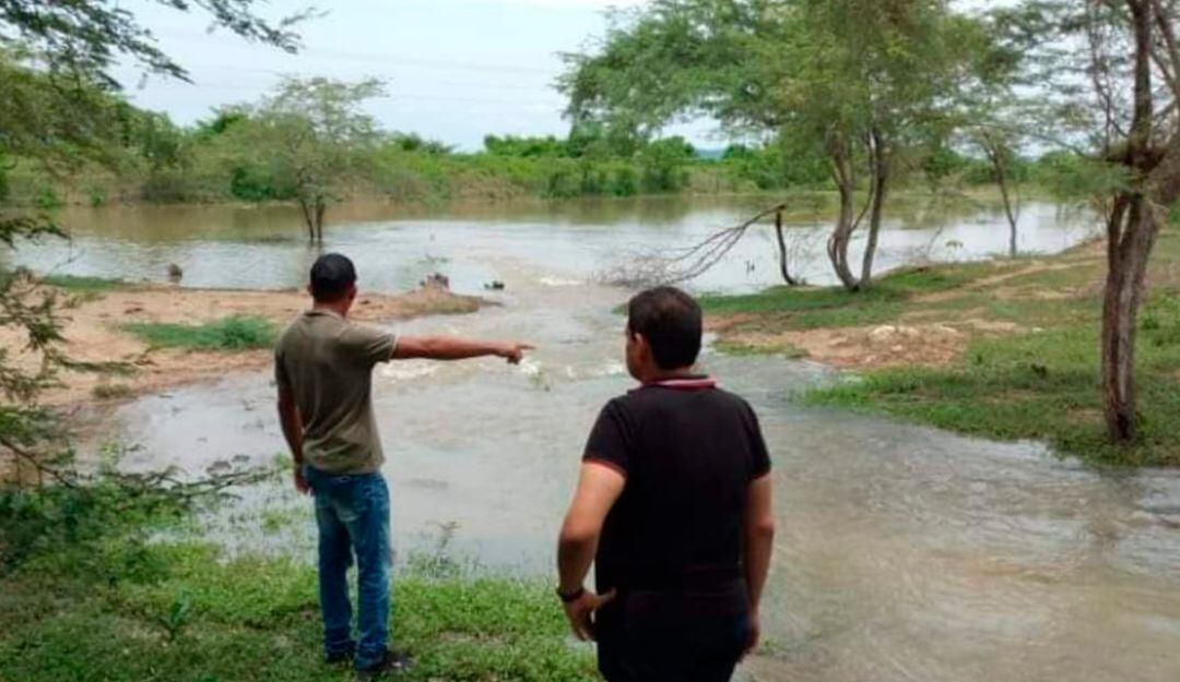 Preocupación por socavón en zona rural de Repelón donde empezó a desbordarse el canal del Dique