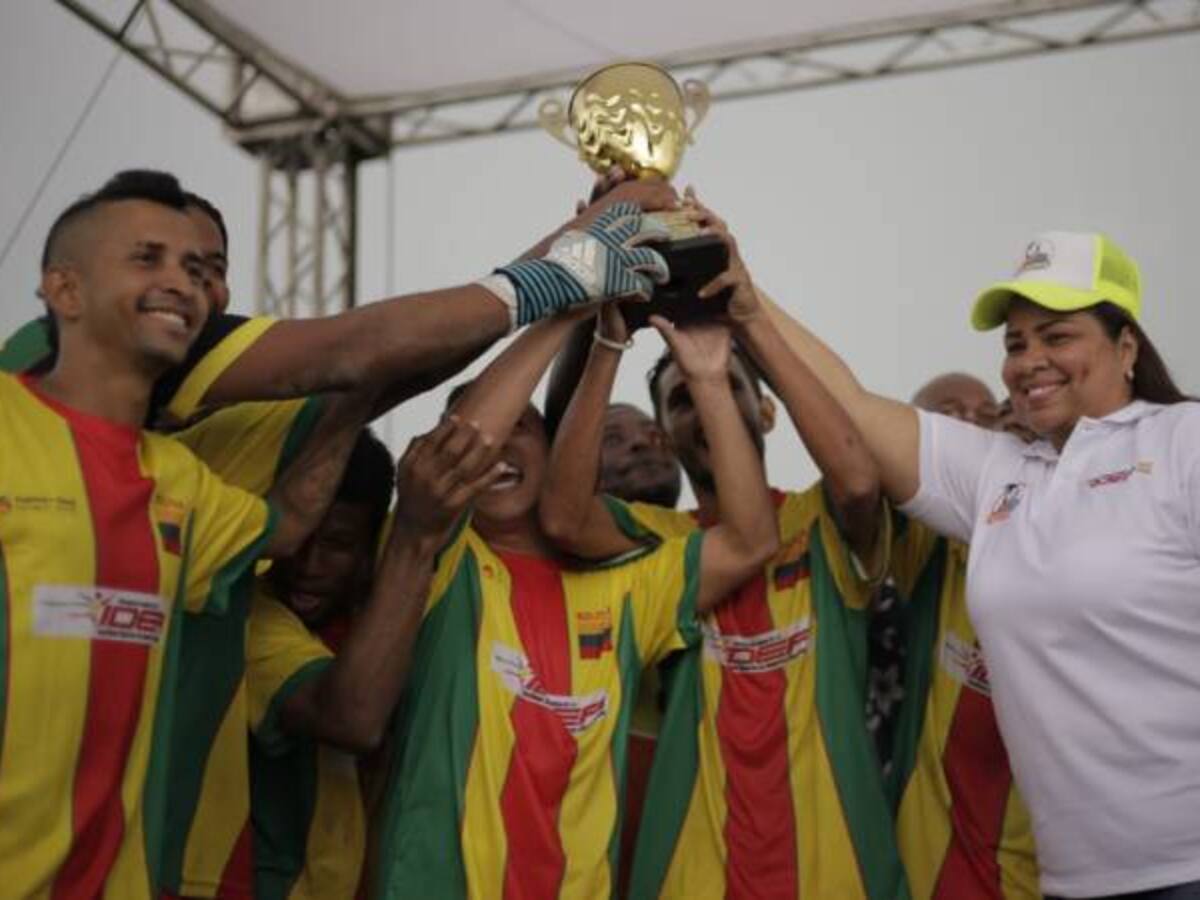 Con triunfo de la selección Bolívar cerró Beach Sports Fest en Cartagena