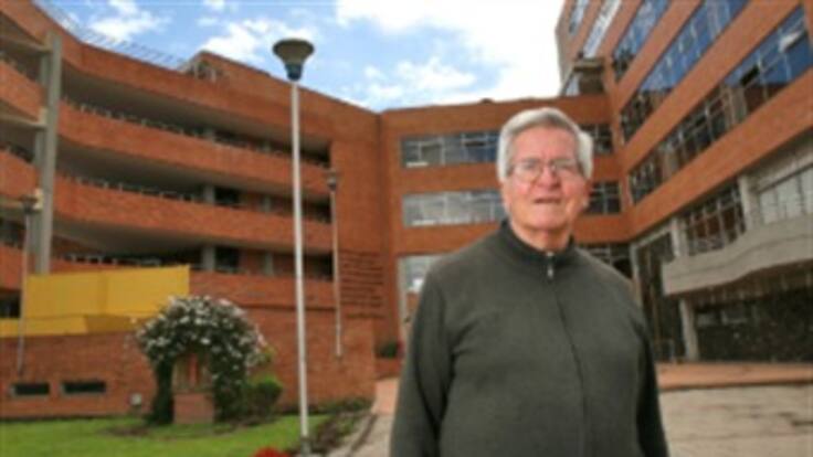Hoy en Los 5 de Lore, el padre Diego Jaramillo con sus milagros favoritos.