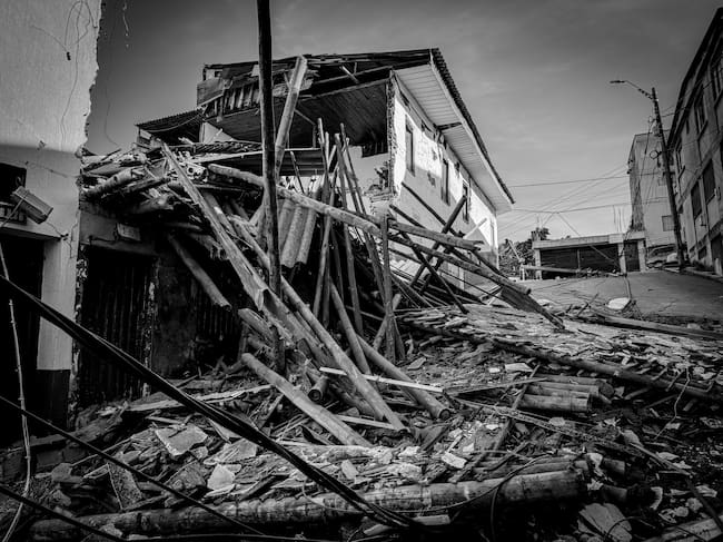 Imagenes que deja el terremoto de 7,4 en Pereira. Foto: Caracol Radio