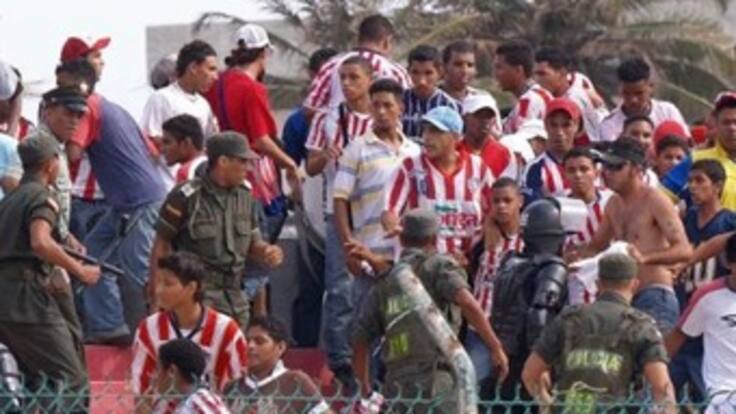 Veinticinco hinchas vándalos no podrán ingresar a los estadios del país