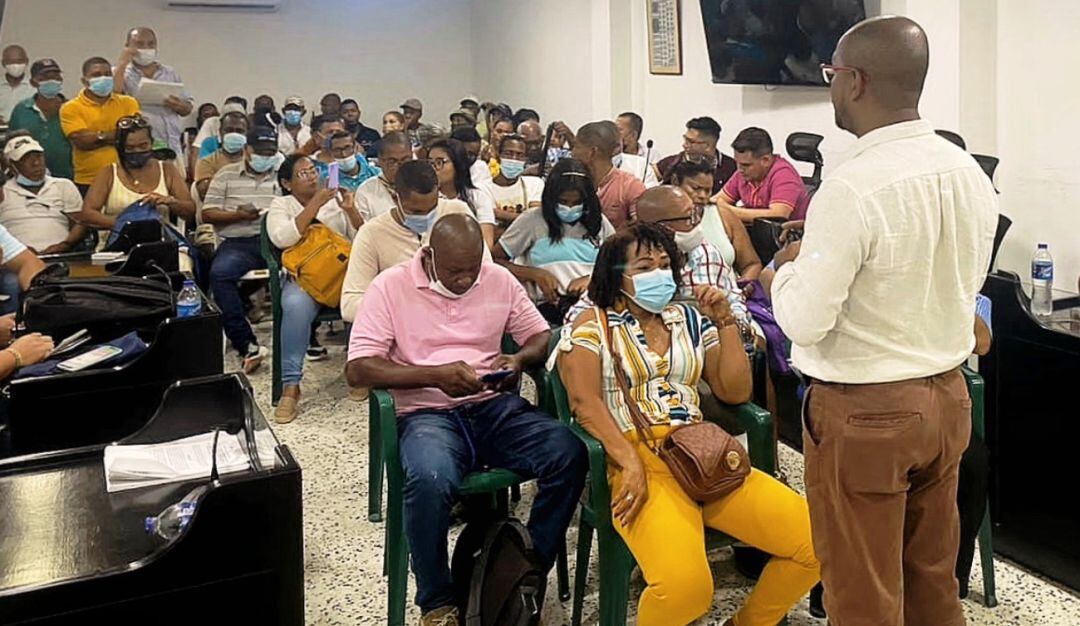 Alcalde (e) Édgar Arrieta, socializó el Plan de Inversión de la Localidad de la Virgen y Turística