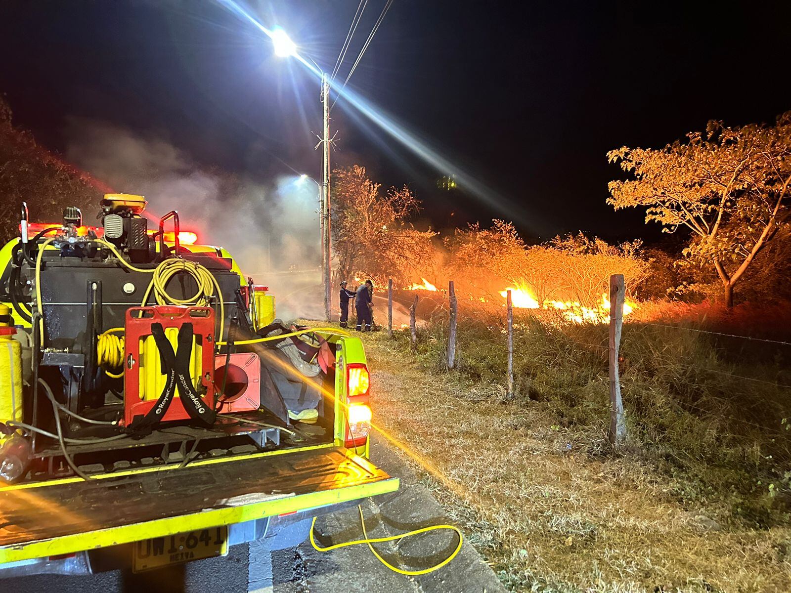 Incendios forestales en zona rural y urbana de Neiva